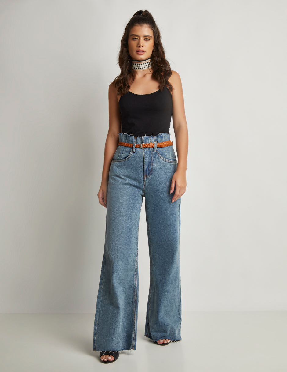Jeans Tiro Alto con Pinzas y Cinturón Incluido, Corte Wide Leg con Bolsas Habilitadas
