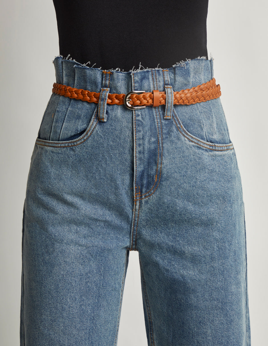 Jeans Tiro Alto con Pinzas y Cinturón Incluido, Corte Wide Leg con Bolsas Habilitadas