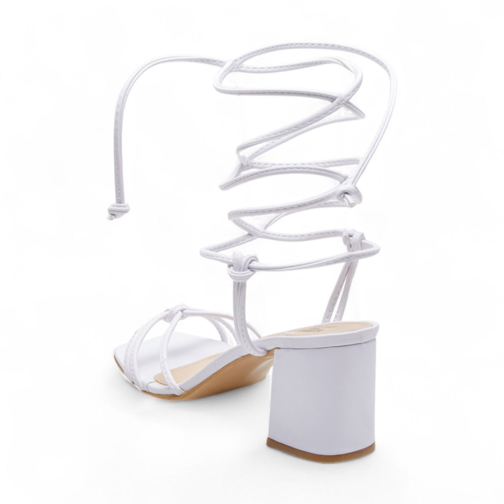 Sandalia de tacón con tiras modelo 114106