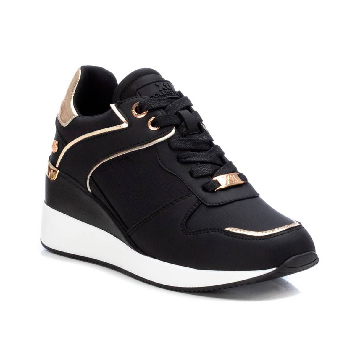 Tenis casuales para mujer color negro con diseño español, detalles dorados, plataforma cómoda de 3 cm y agujetas funcionales dv2925