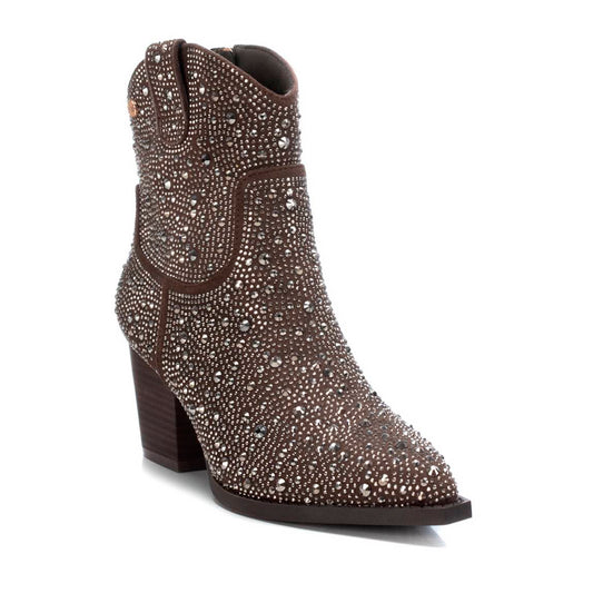 Botines formales para mujer en gamuza color café con brillos decorativos, diseño español, tacón grueso de 5 cm y punta en pico color taupe dv2925