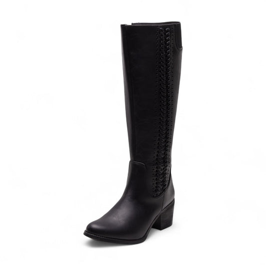 Botas largas para dama color negro tipo piel con tacón grueso de 7 cm, punta en pico y trenzado decorativo lateral dv2925