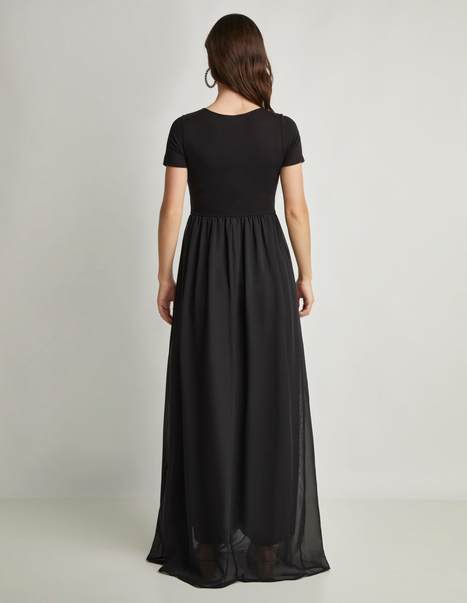 Vestido Negro Largo con Blusa de Punto y Falda Circular de Chifón