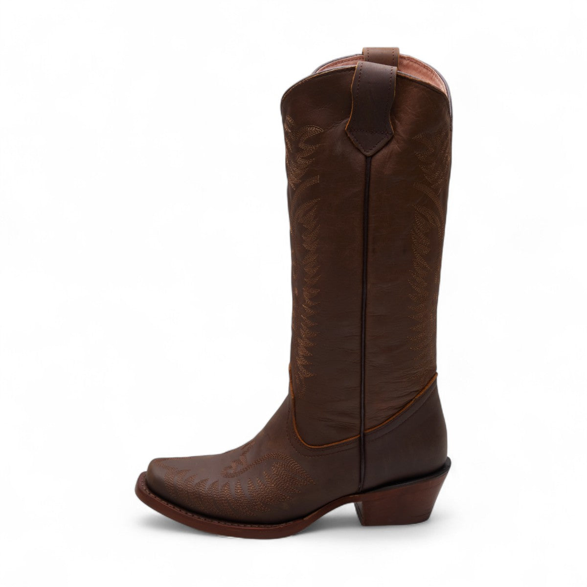 Botas vaqueras para dama 100% piel color café con bordado monocromático, punta cuadrada, altas con tacón grueso de 4 cm dv2925