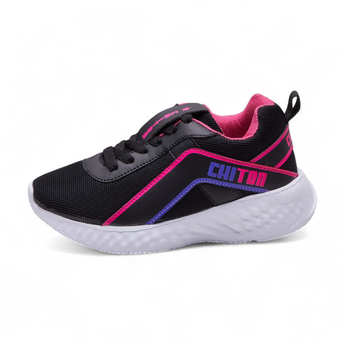 Tenis deportivos para niño en material transpirable con agujetas y suela confort, diseño cómodo y ligero color negro dv2925