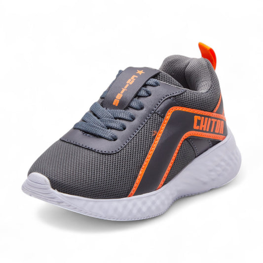Tenis deportivos para niño en material transpirable con agujetas y suela confort, diseño cómodo y ligero color gris dv2925