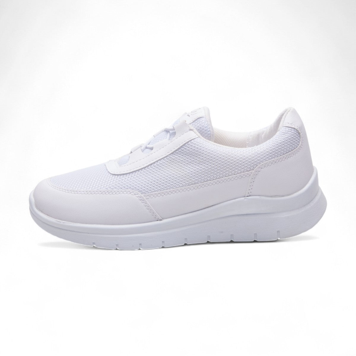Tenis casuales blanco modelo 656117