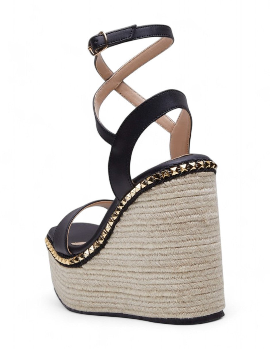 Tacones negros de plataforma tejida con estoperoles dv2925