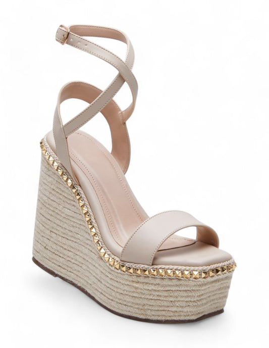 Tacones Beige de Plataforma Tejida con Estoperoles dv2925