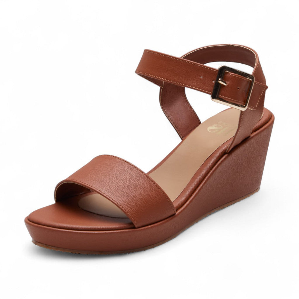 Sandalia de plataforma camel modelo O652042