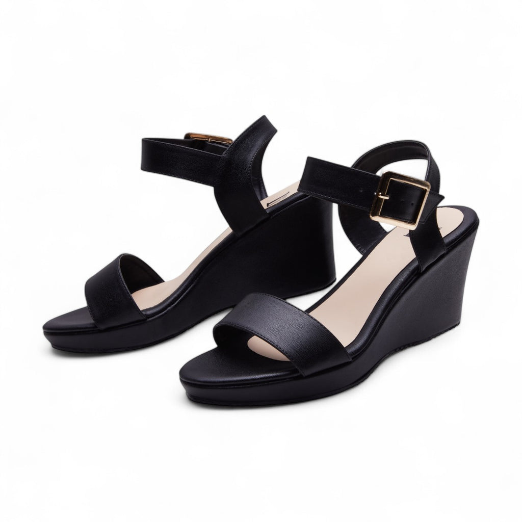 Sandalia de plataforma negro modelo O655822