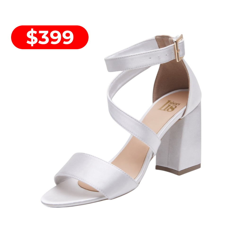 Zapatilla de tacón blanca modelo O6570