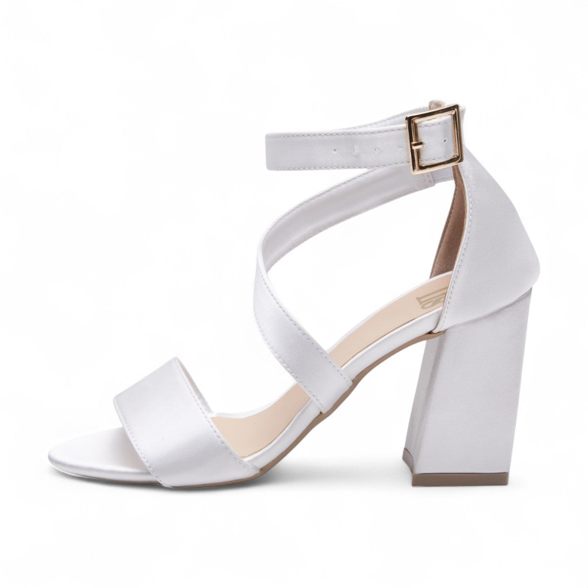 Zapatilla de tacón blanca modelo O6570