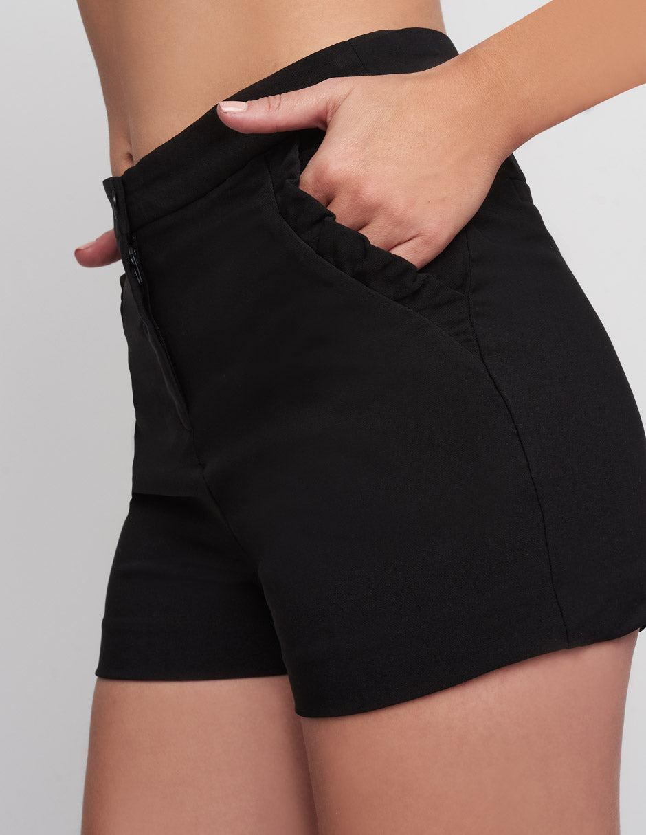 Short para mujer de tela ligera en color negro  tiro medio tela stretch