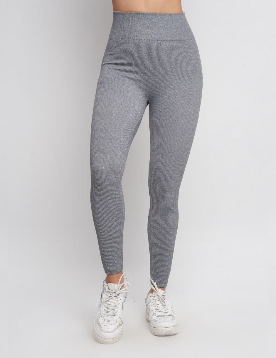 Leggings para mujer suaves al tacto con textura rib en color gris